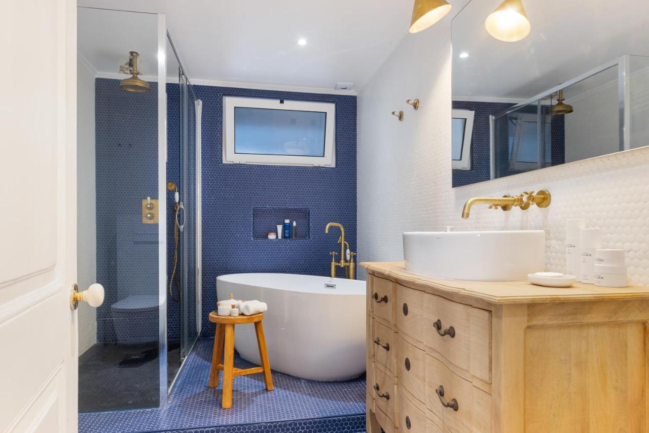 Bella Vista - Modern Classic In Heart Of City *